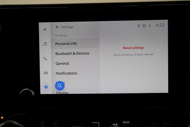 Used 2023 Toyota Highlander XLE image 34