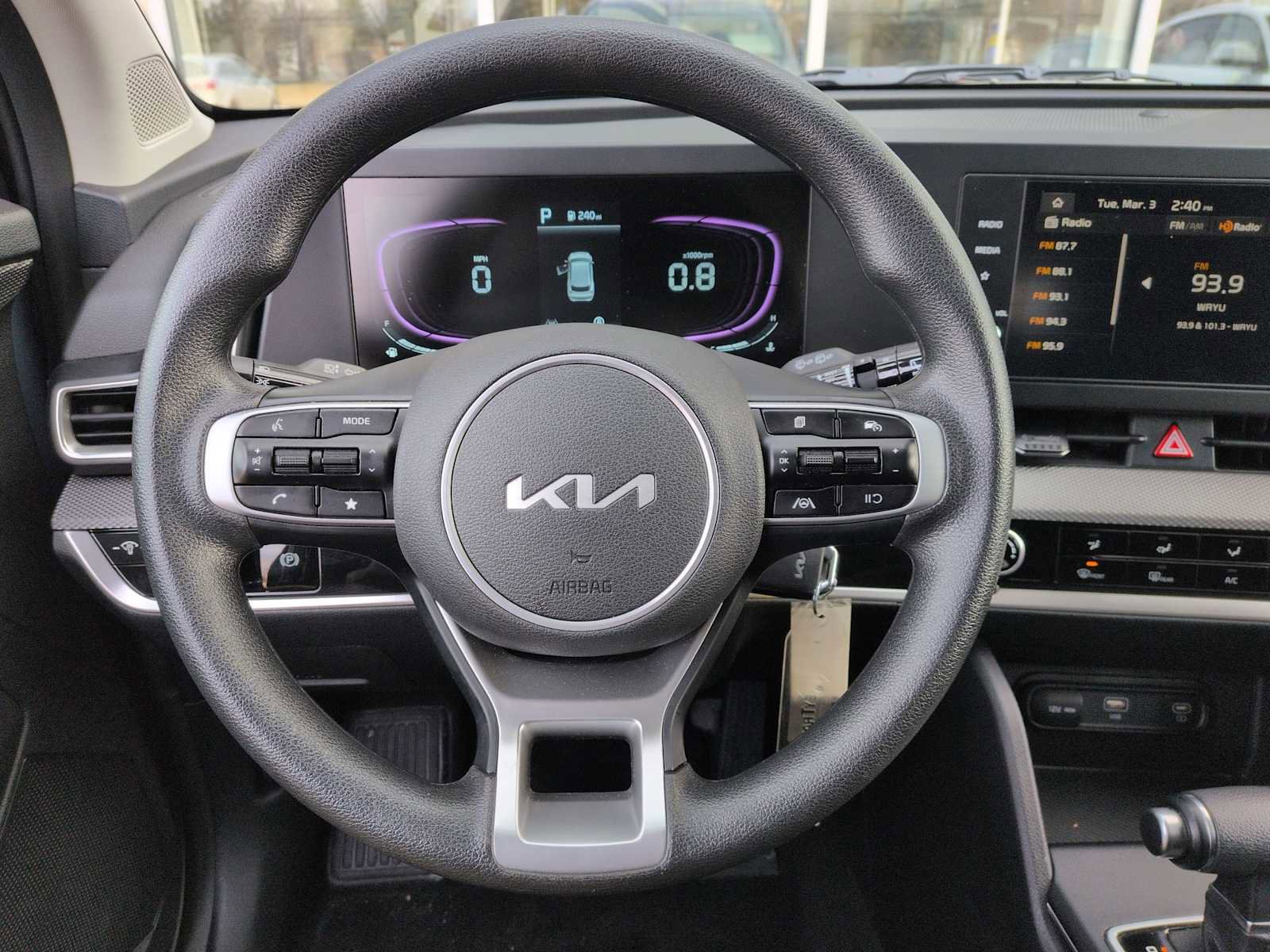 Used 2025 Kia Sportage LX image 21