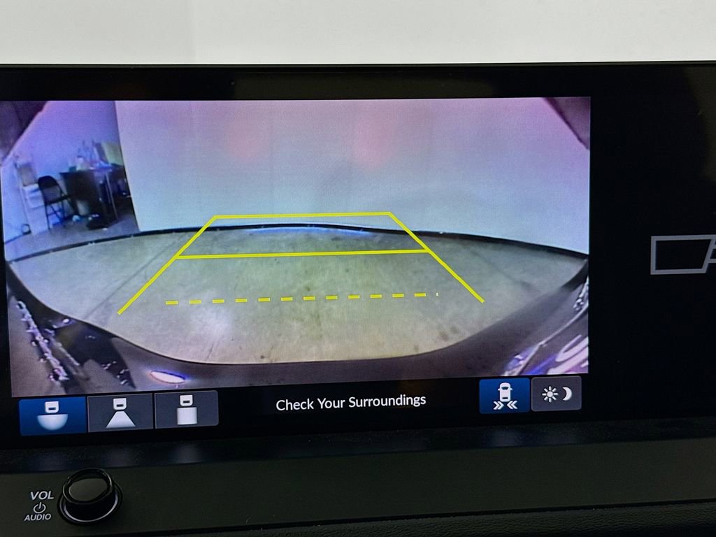 Used 2025 Honda Accord Sport image 16