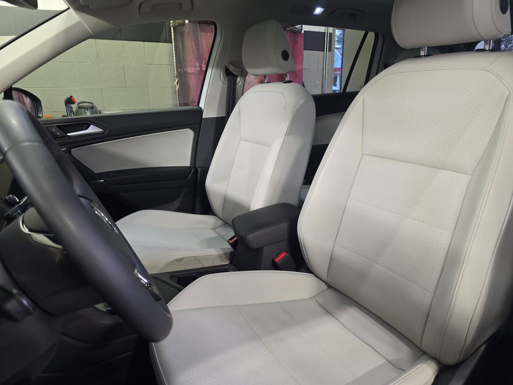 Used 2020 Volkswagen Tiguan SEL image 16