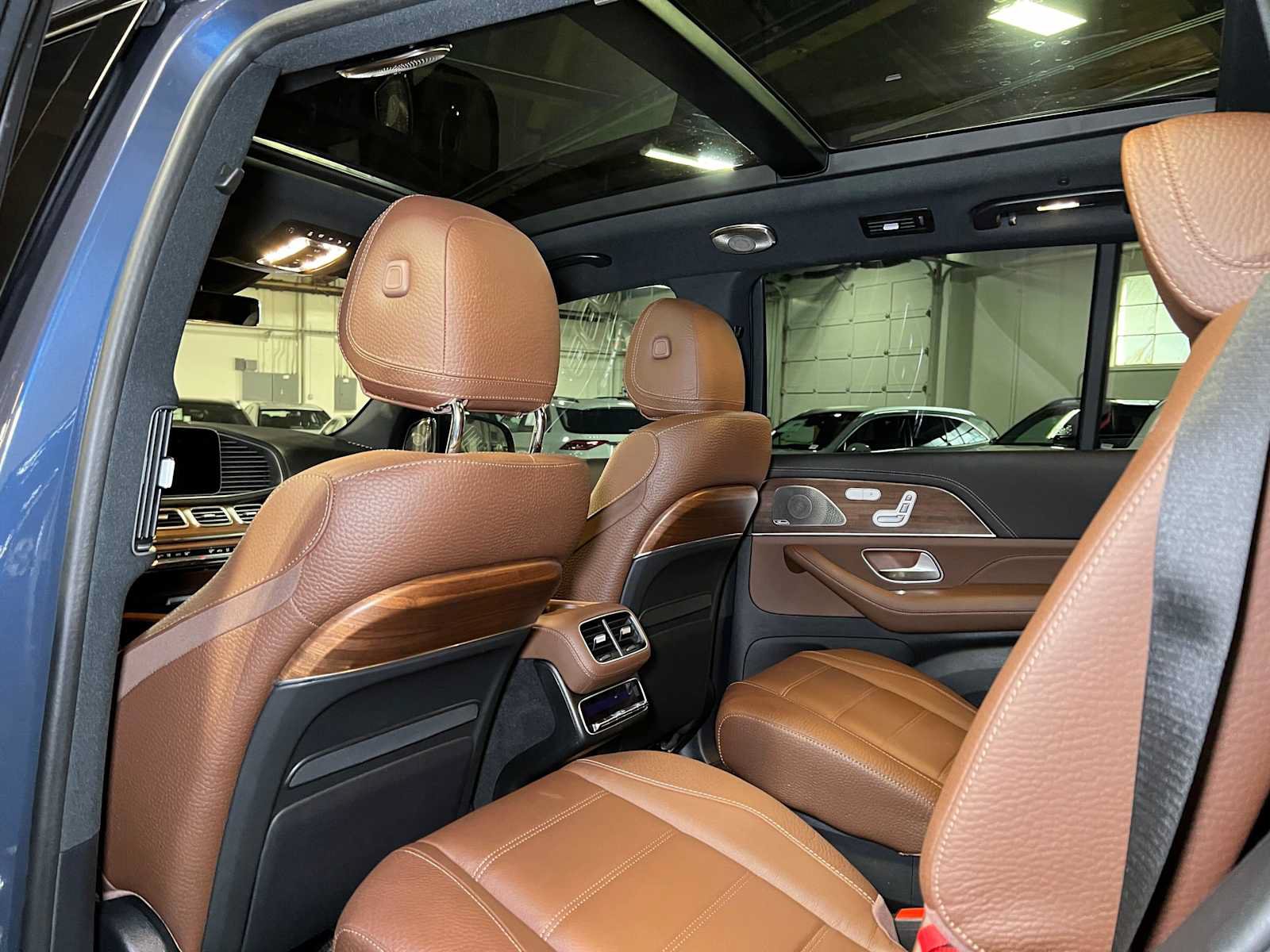 Certified 2024 Mercedes-Benz GLS 450 4MATIC image 19
