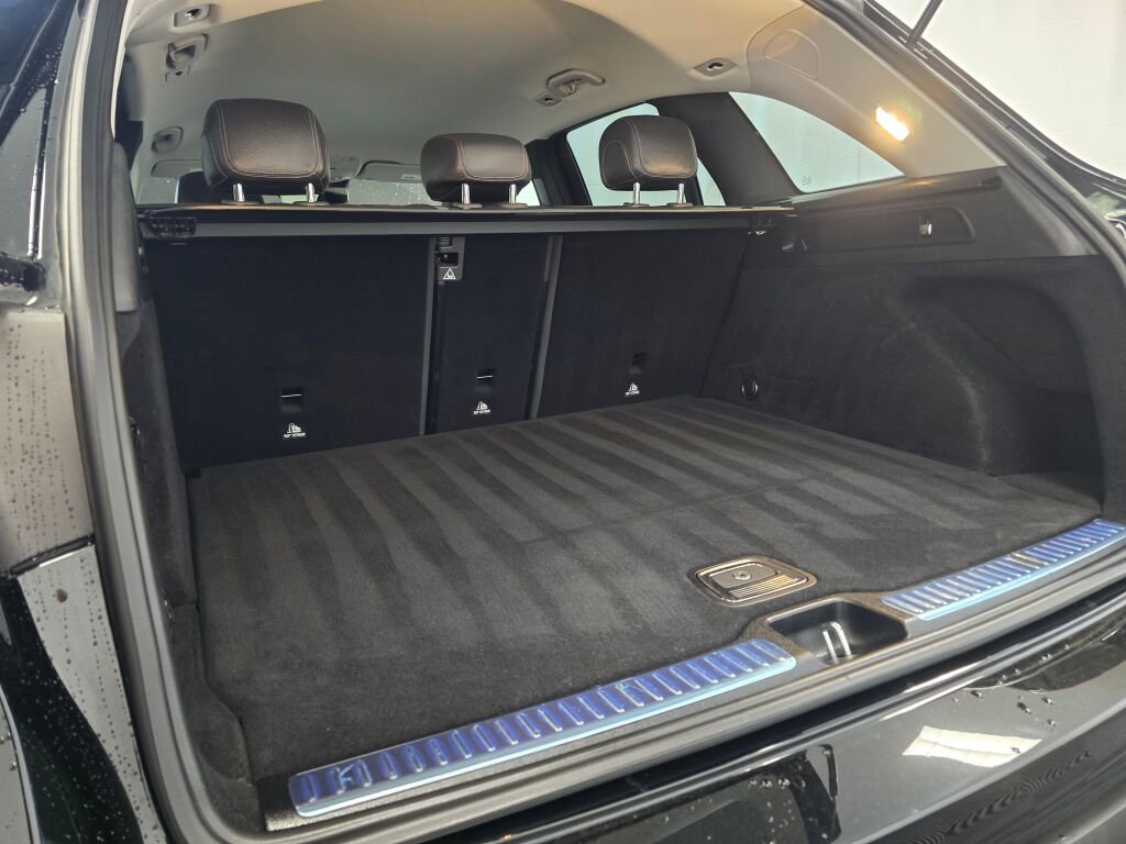 Used 2022 Mercedes-Benz GLC 300 GLC 300 image 21