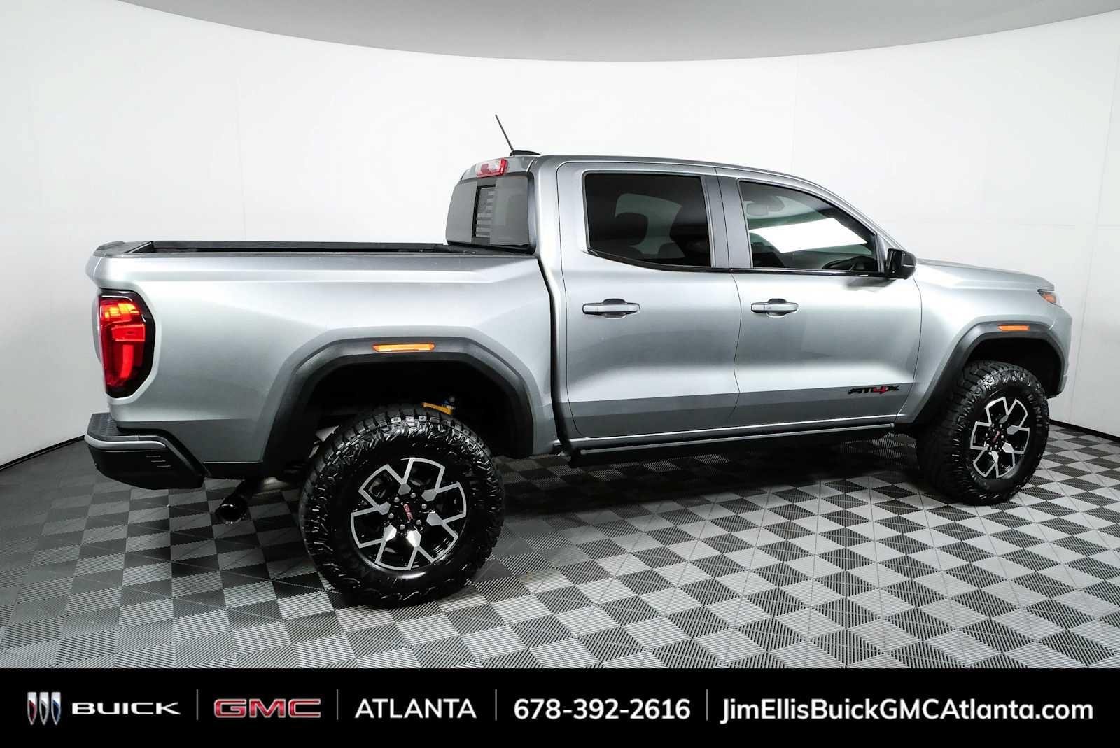 Used 2024 GMC Canyon AT4X AWD/4WD image 2