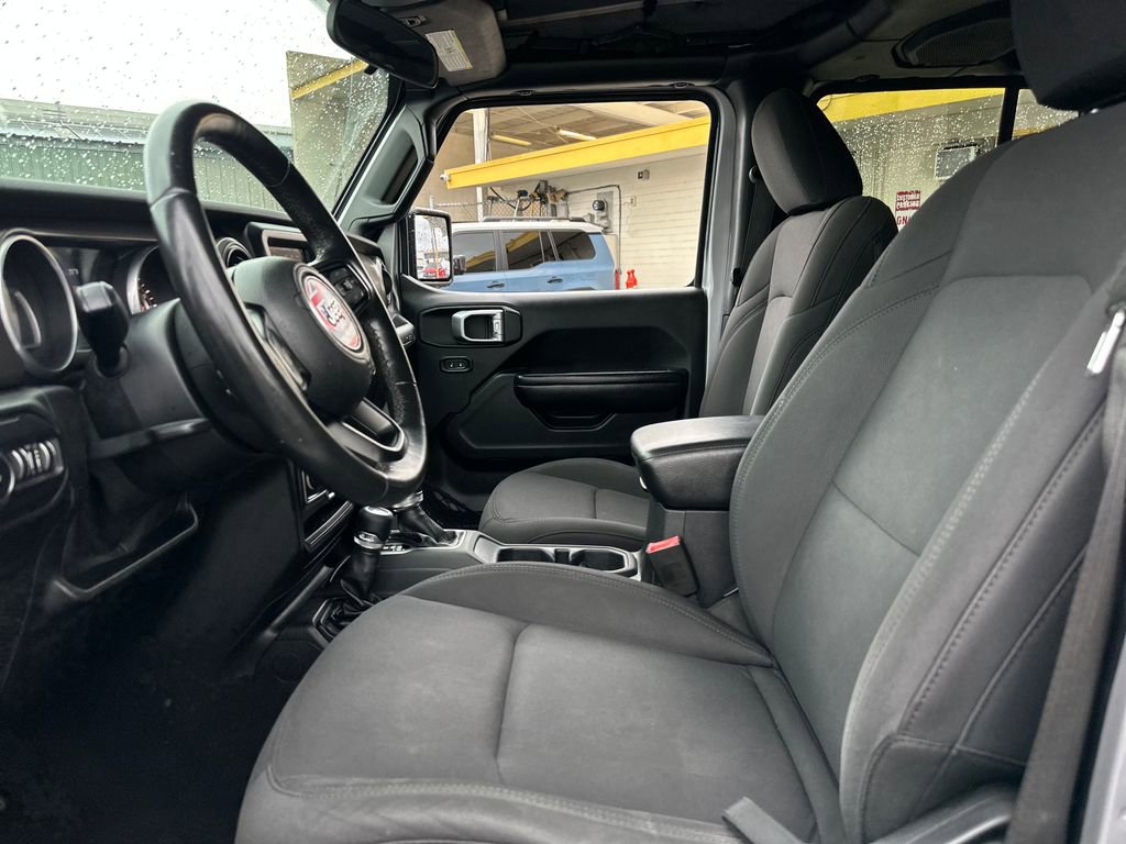 Used 2018 Jeep Wrangler Unlimited Sport S image 13