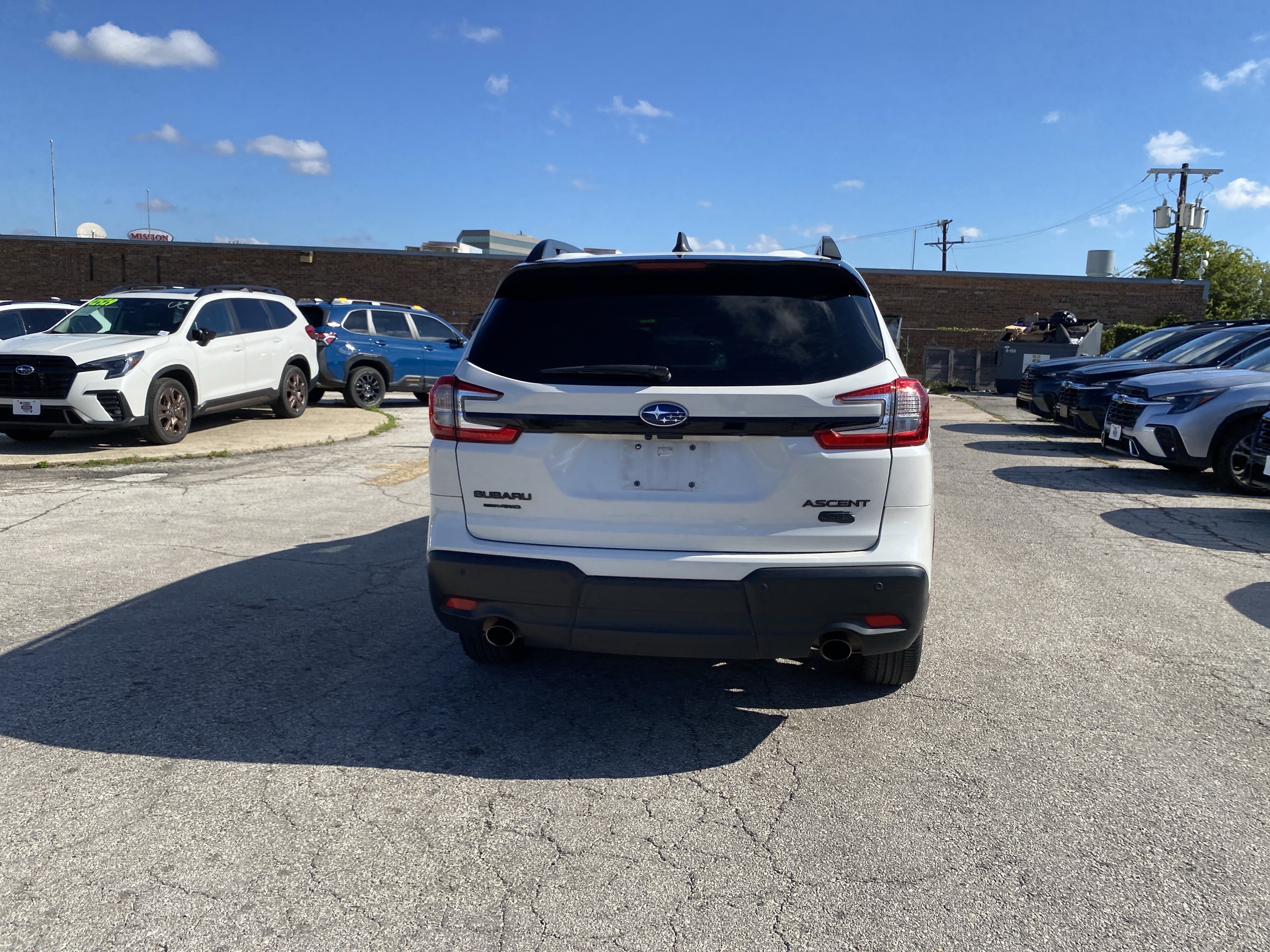 Used 2025 Subaru Ascent Onyx Edition AWD/4WD image 9