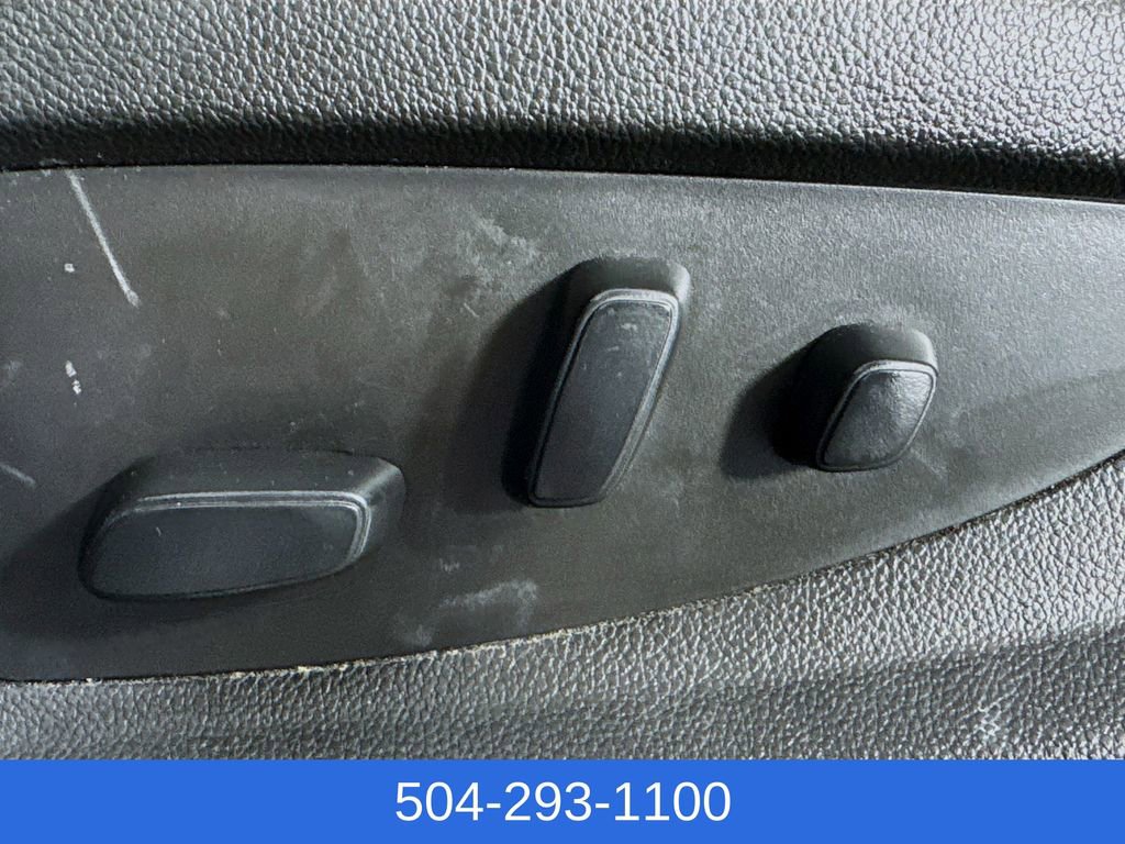 Used 2020 GMC Yukon SLE w/ SLE Value Package image 19