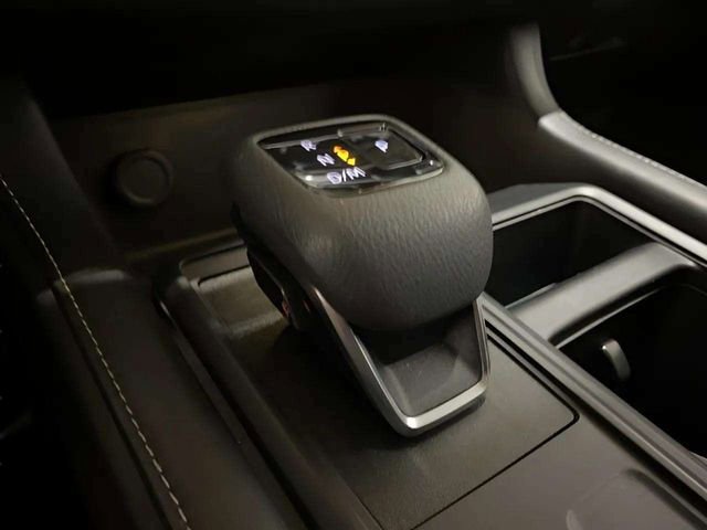 Used 2023 Nissan Pathfinder S AWD/4WD image 59