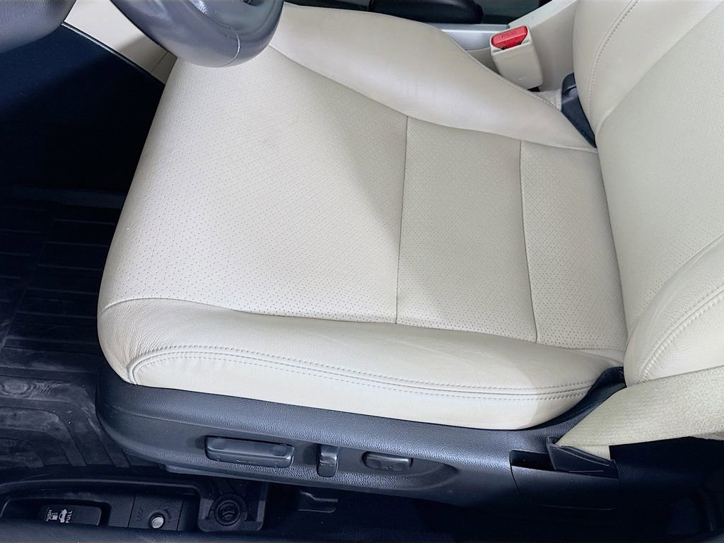 Used 2017 Honda Accord Touring image 21