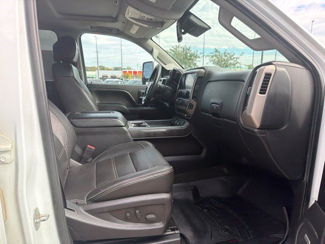 Used 2016 GMC Sierra 2500 Denali w/ Duramax Plus Package AWD/4WD image 20