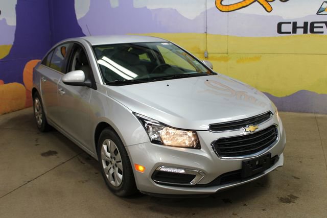 Used 2015 Chevrolet Cruze LT FWD image 4