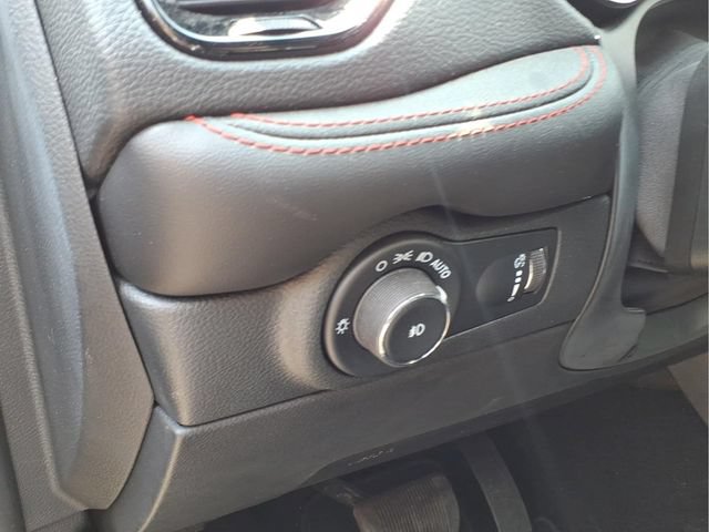 Used 2023 Dodge Durango R/T AWD/4WD image 18