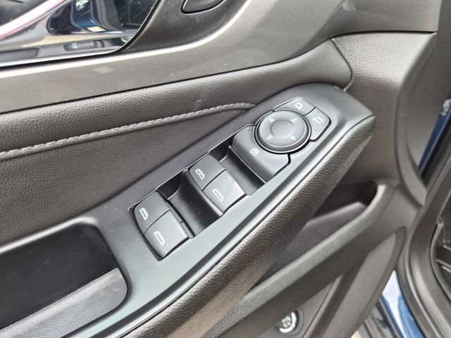Used 2023 Chevrolet Traverse LT FWD image 14
