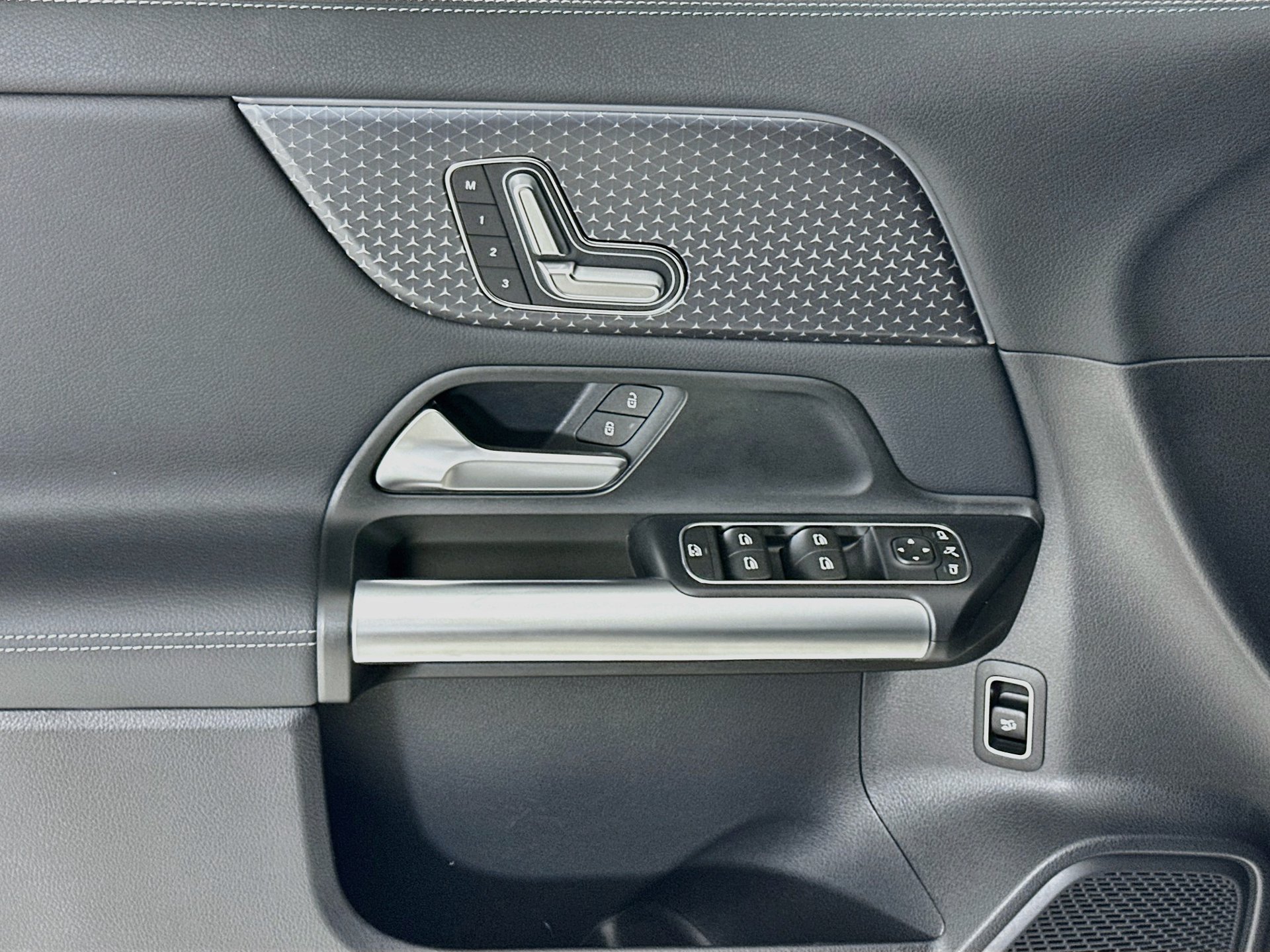 Certified 2026 Mercedes-Benz GLA 250 image 18