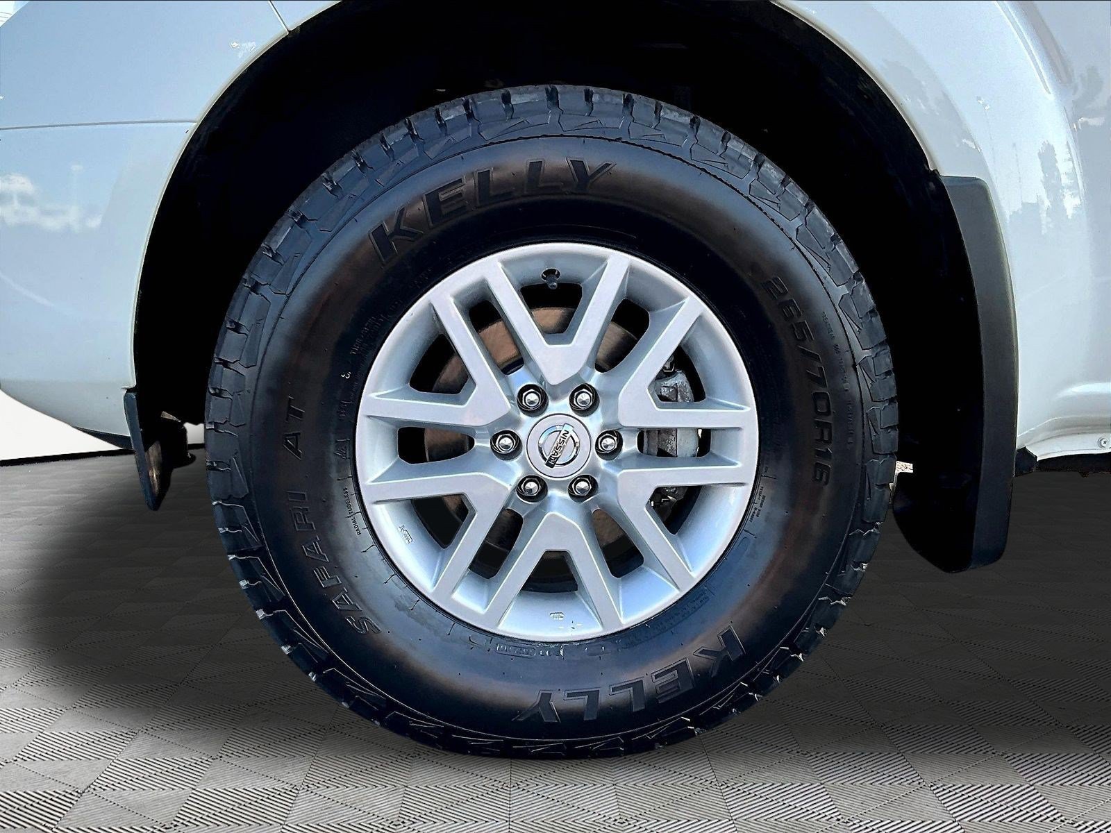 Used 2021 Nissan Frontier SV AWD/4WD image 34