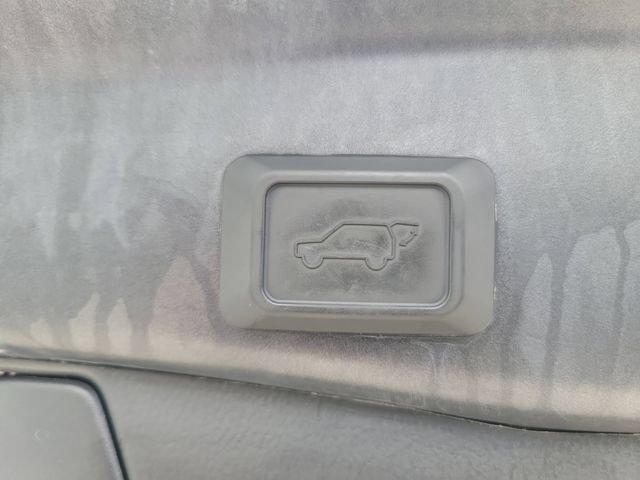 Used 2023 Toyota RAV4 XLE w/ Convenience Package FWD image 9