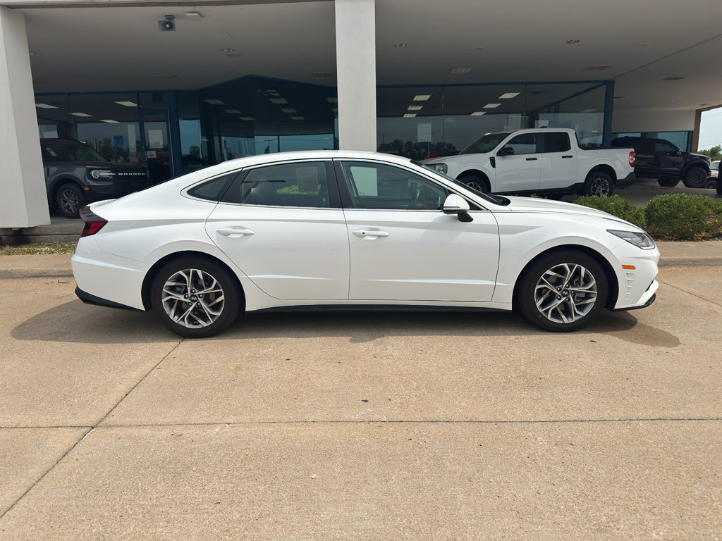 Used 2023 Hyundai Sonata SEL FWD image 11