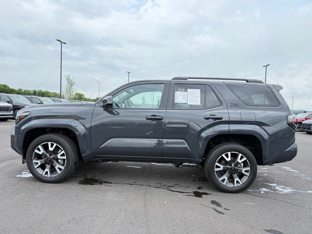 Used 2025 Toyota 4Runner TRD Sport AWD/4WD image 9