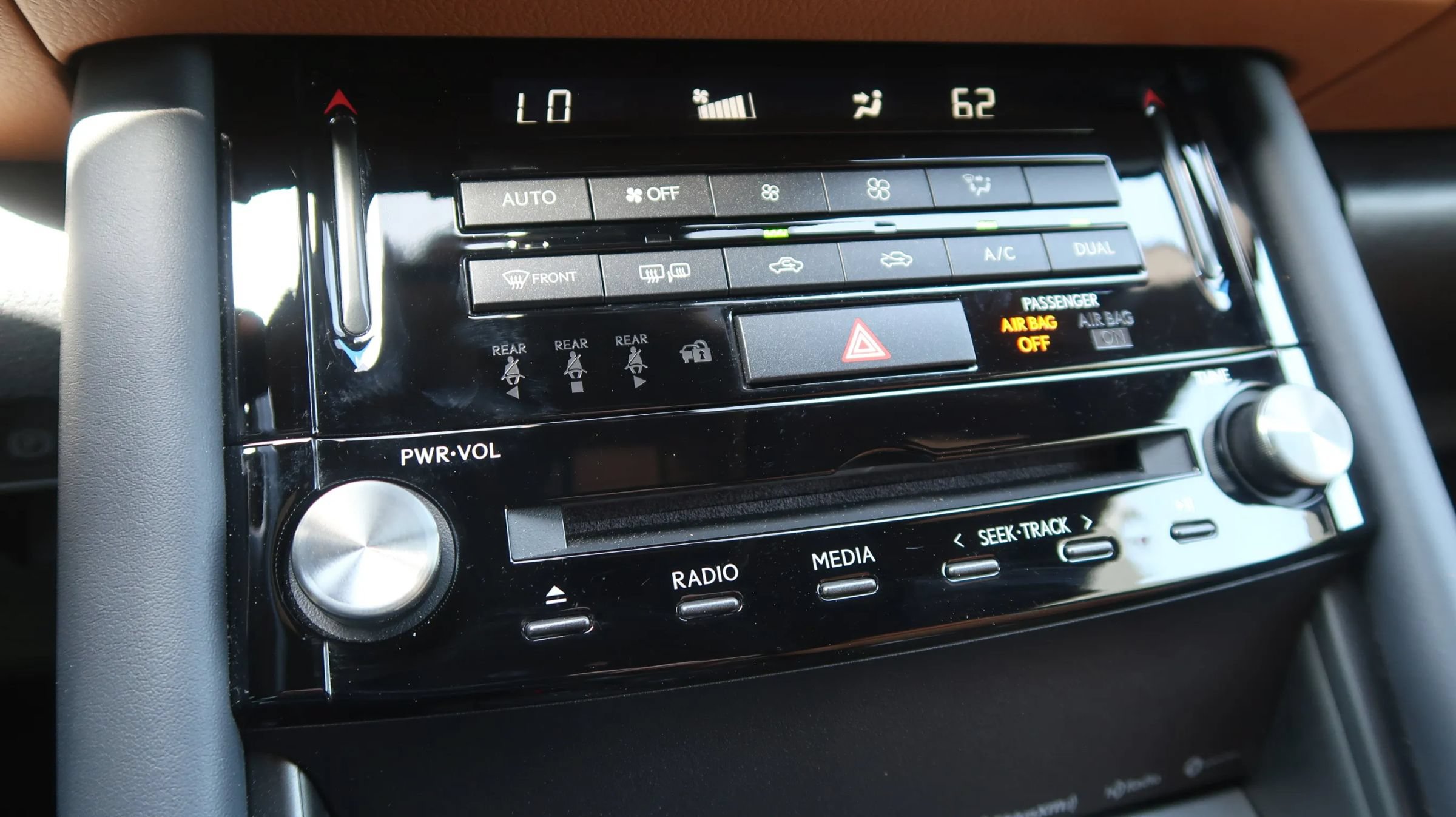 Used 2025 Lexus IS 300 F Sport AWD/4WD image 32