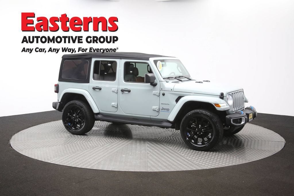 Used 2023 Jeep Wrangler Unlimited Sahara w/ Cold Weather Group AWD/4WD image 47