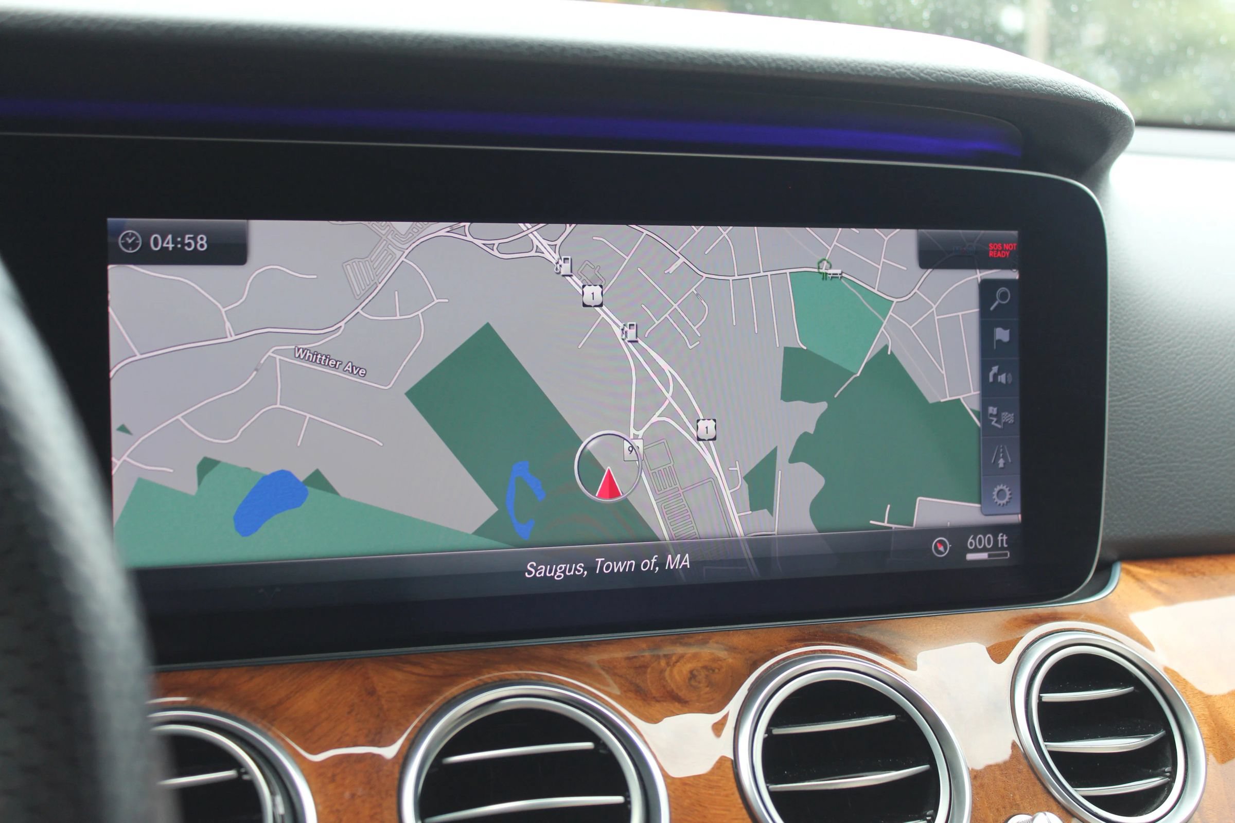 Used 2018 Mercedes-Benz E 400 4MATIC Sedan image 37