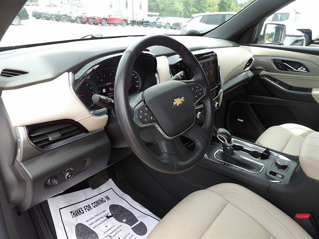 Certified 2022 Chevrolet Traverse LT w/ LT Premium Package FWD image 13