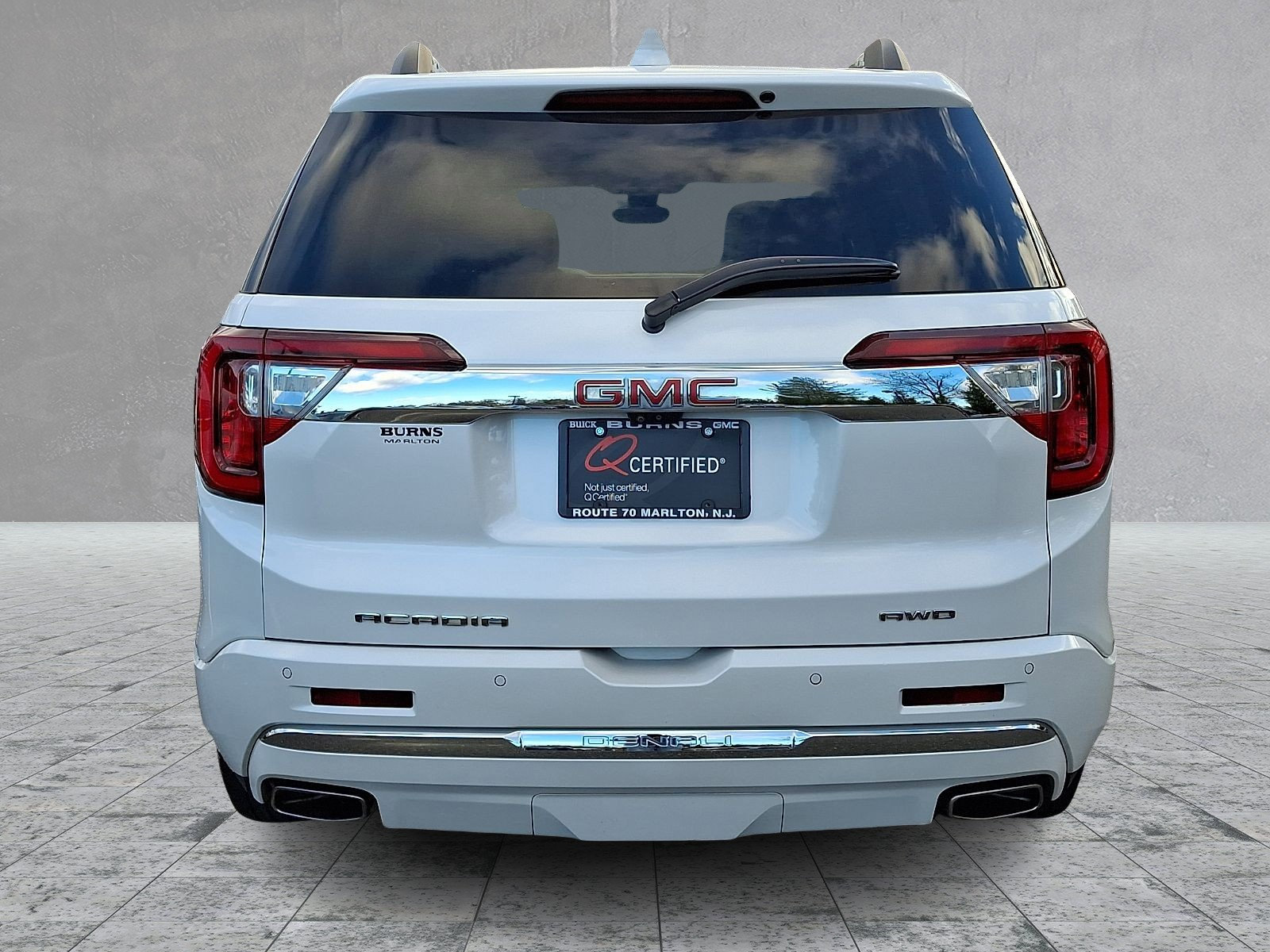 Used 2021 GMC Acadia Denali w/ Denali Ultimate Package image 9