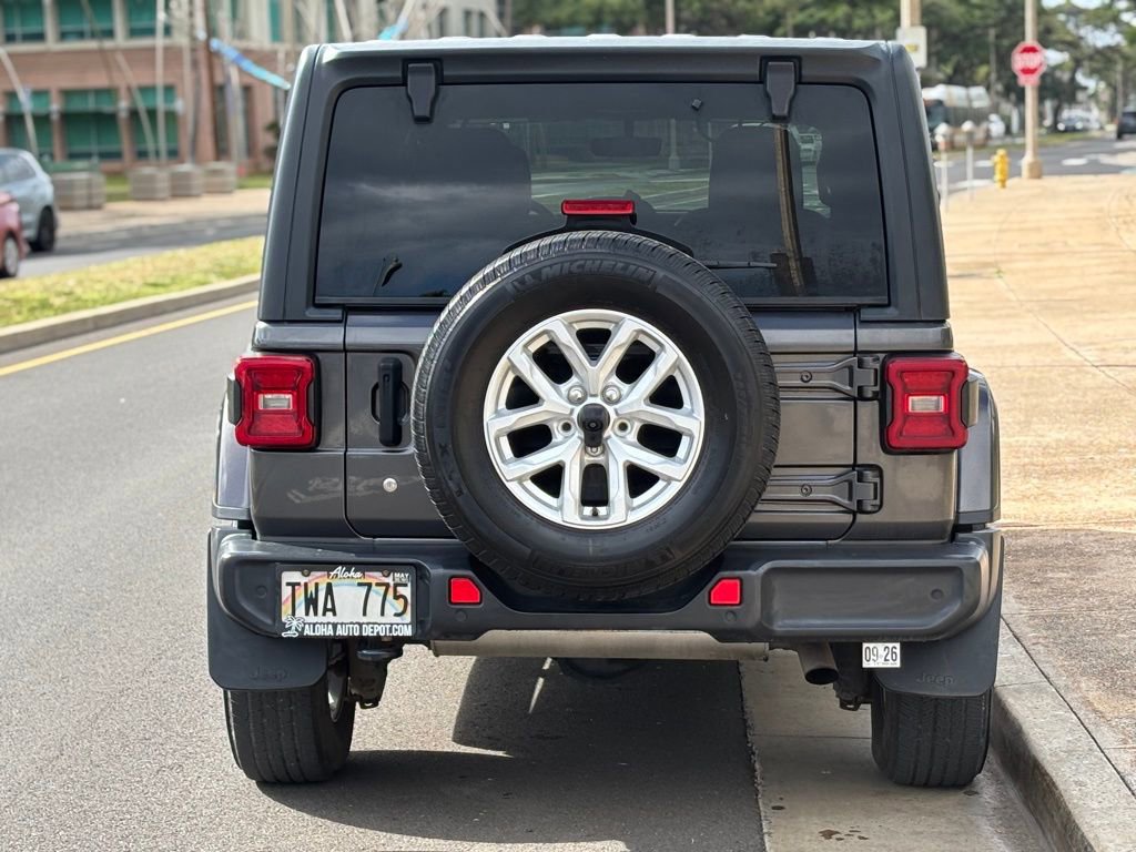 Used 2019 Jeep Wrangler Unlimited Sahara AWD/4WD image 4