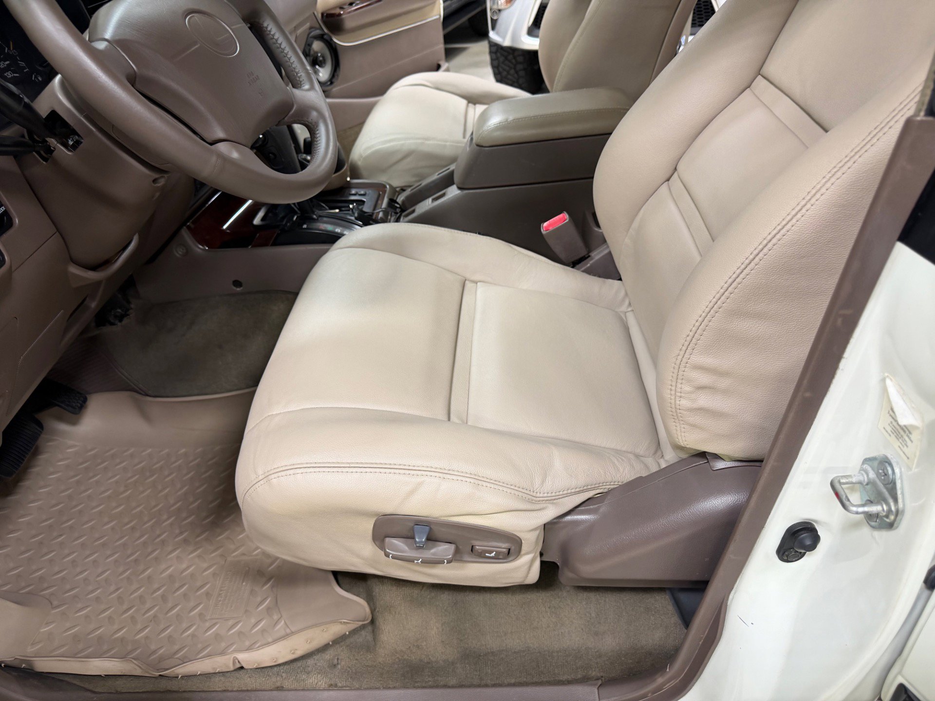 Used 1996 Lexus LX 450 4WD image 31