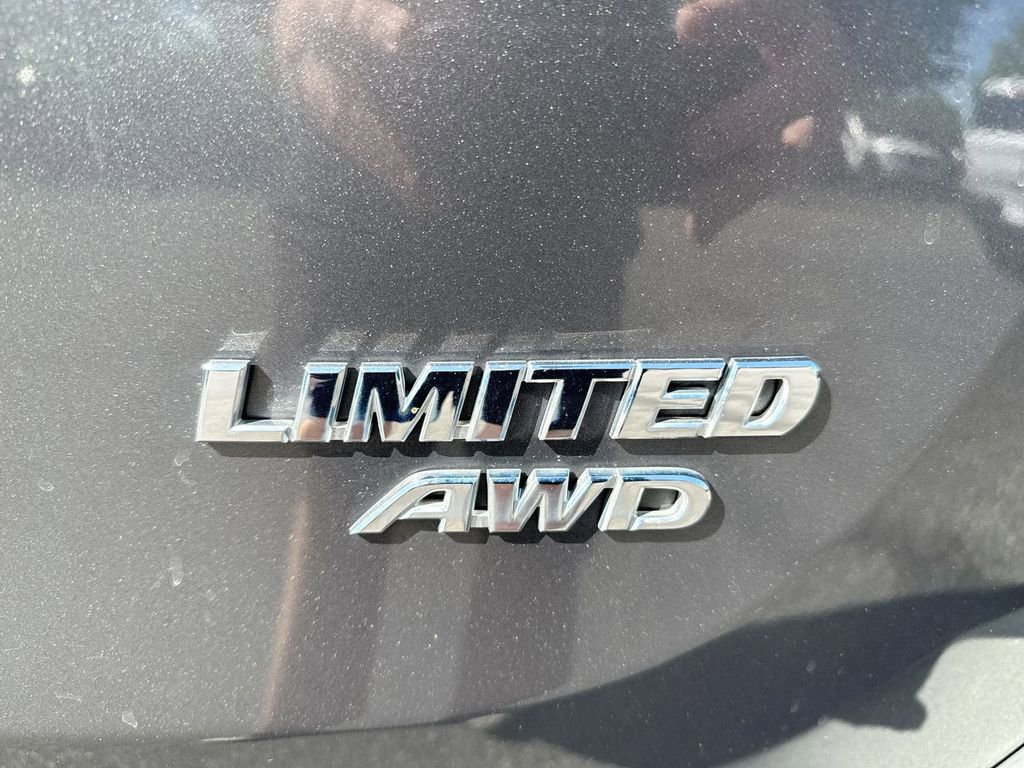 Used 2015 Toyota RAV4 Limited AWD/4WD image 27