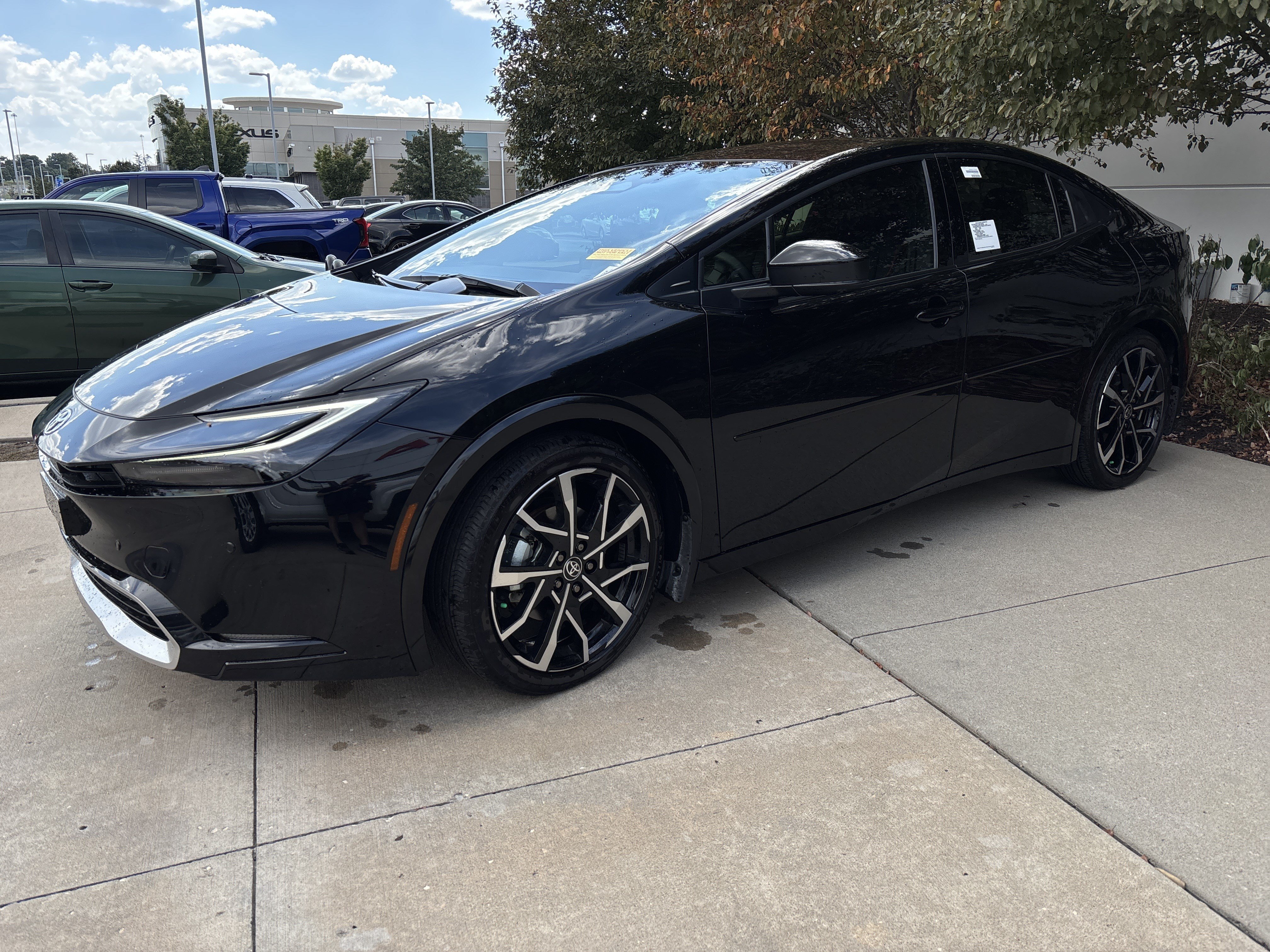 Used 2026 Toyota Prius Plug-In Hybrid w/ Limited Premium Package FWD image 3