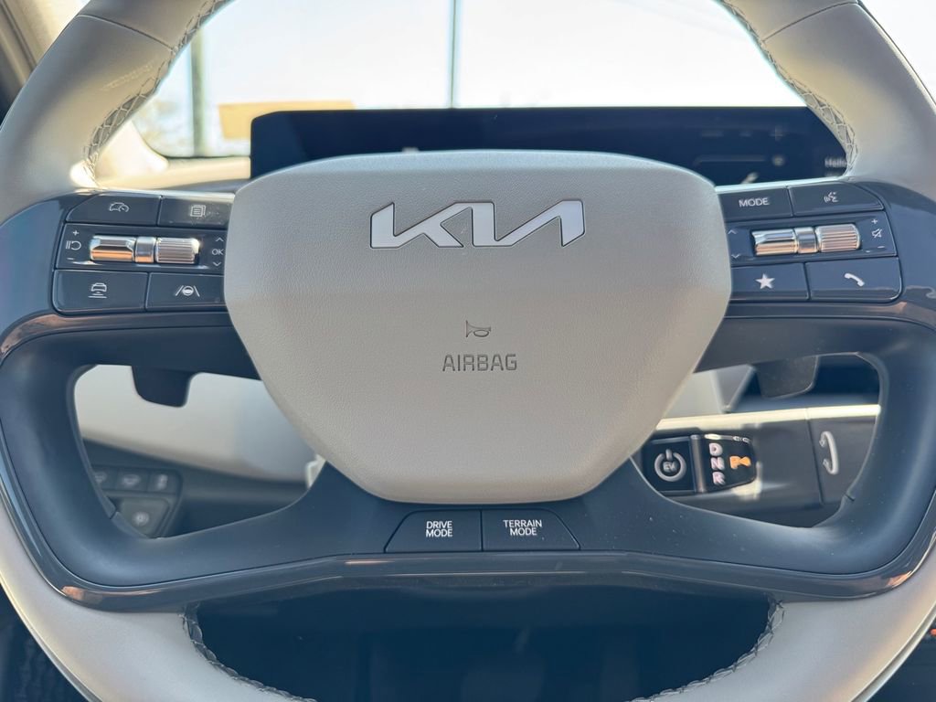 Certified 2026 Kia EV9 Wind image 18