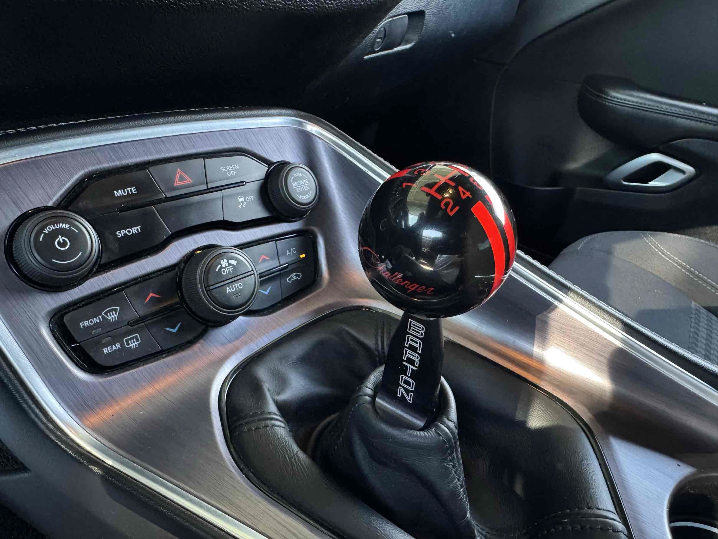 Used 2018 Dodge Challenger R/T RWD image 14