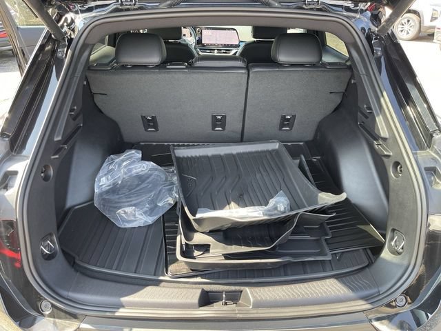 New 2026 Chevrolet Equinox EV LT FWD image 23