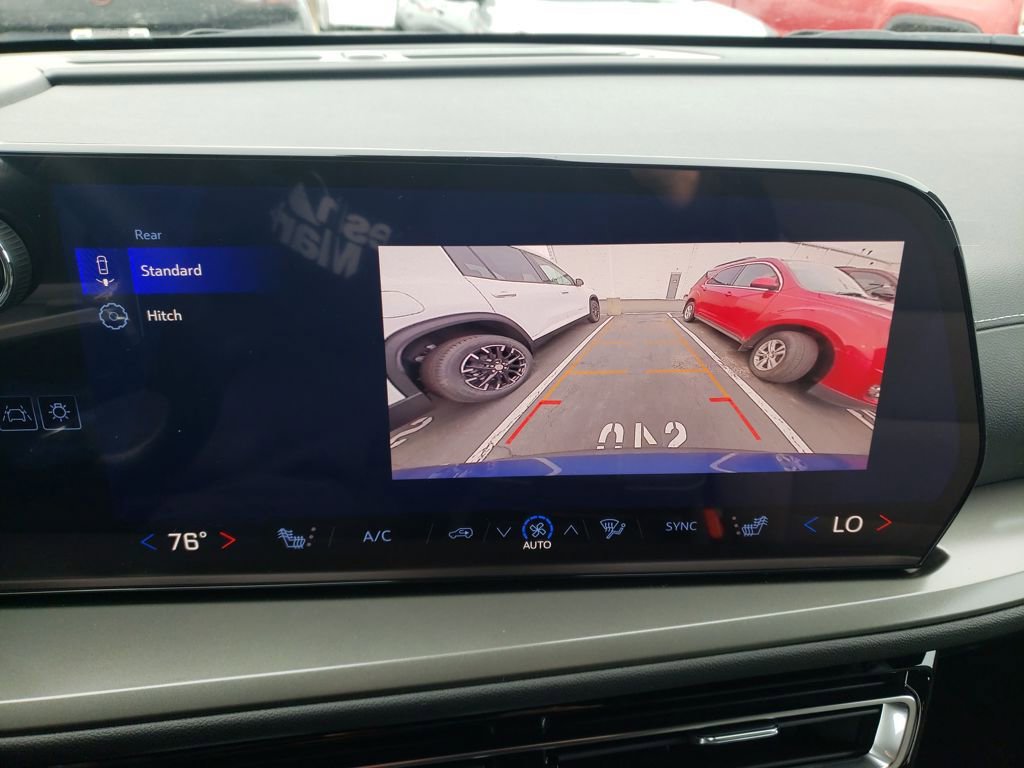 New 2026 Chevrolet Traverse LT FWD image 19