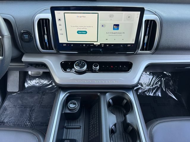 Certified 2025 Ford Expedition Active AWD/4WD image 28