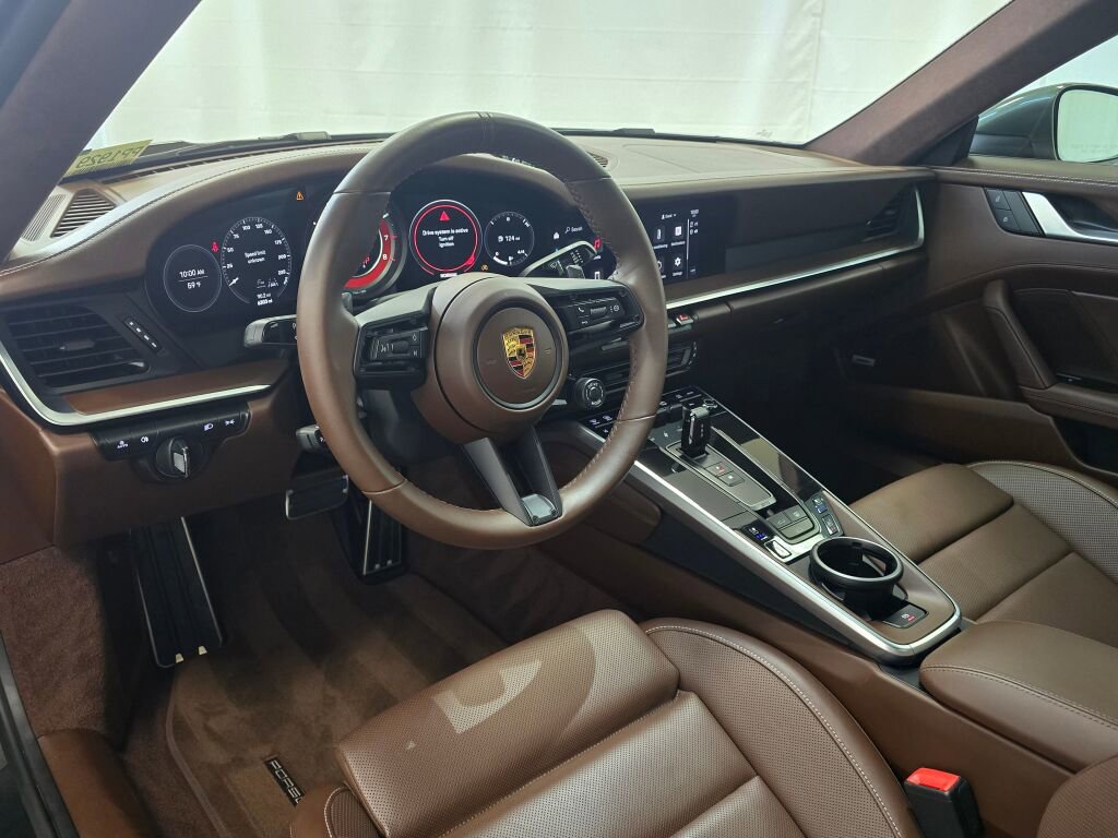 Certified 2022 Porsche 911 Turbo image 4