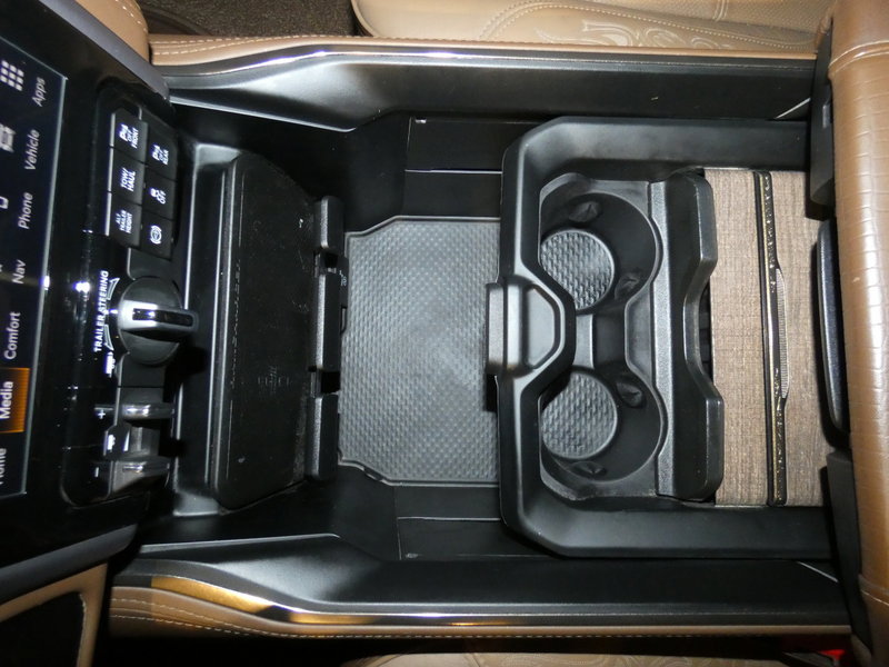 Used 2024 RAM 2500 Limited w/ Safety Group image 22