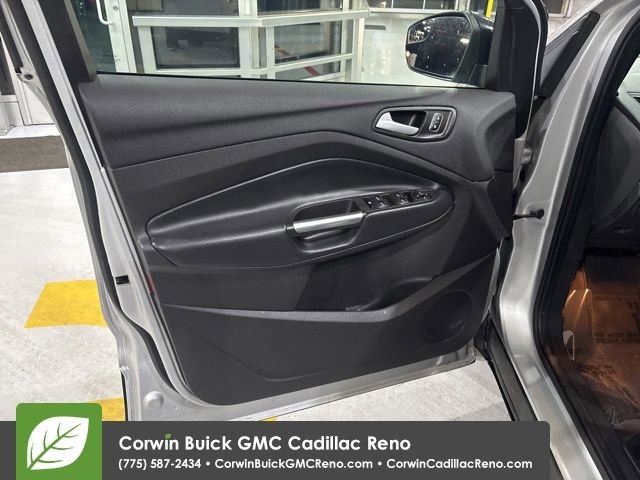 Used 2019 Ford Escape SE AWD/4WD image 16