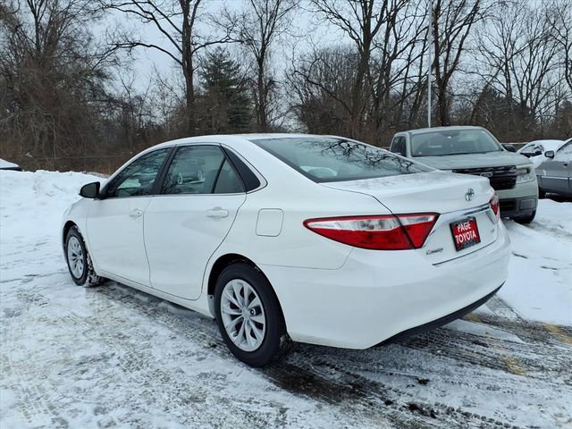 Used 2016 Toyota Camry LE FWD image 5