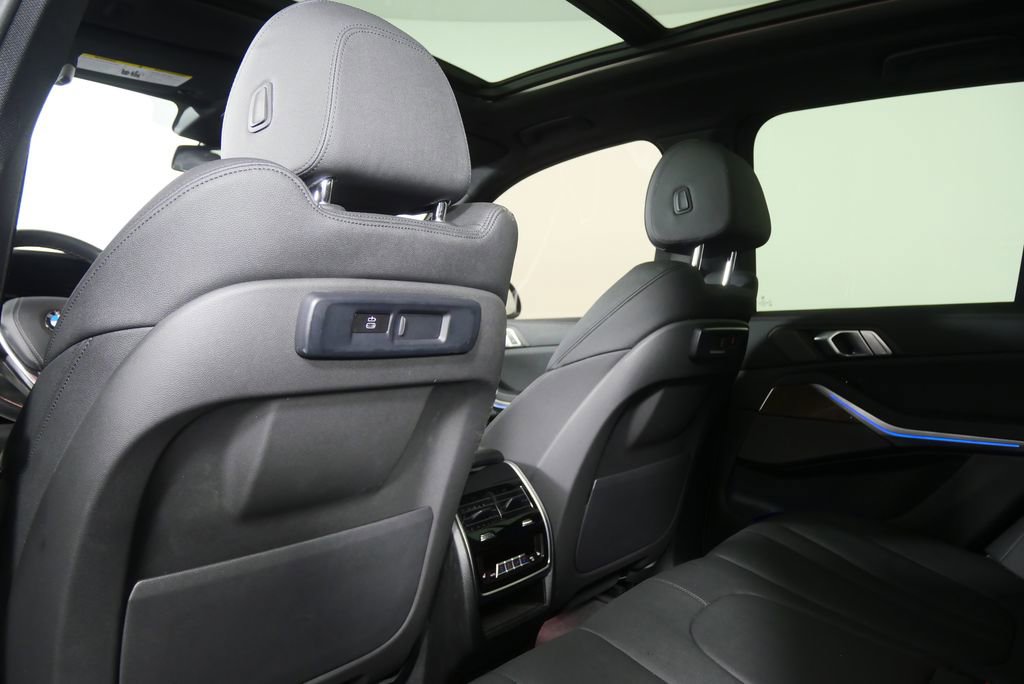 Used 2021 BMW X5 sDrive40i w/ Premium Package image 17