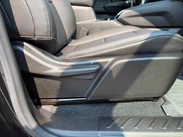 Used 2023 Chevrolet Colorado LT w/ LT Convenience Package III AWD/4WD image 16