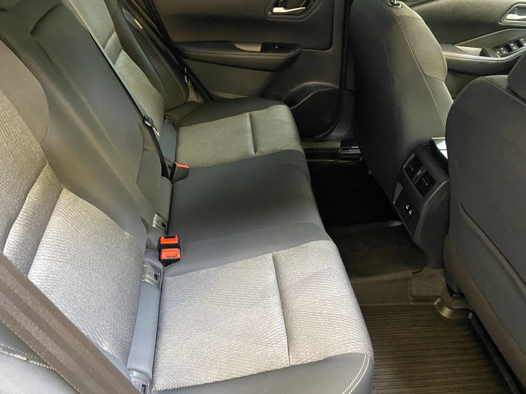 Used 2026 Nissan Rogue SV FWD image 25