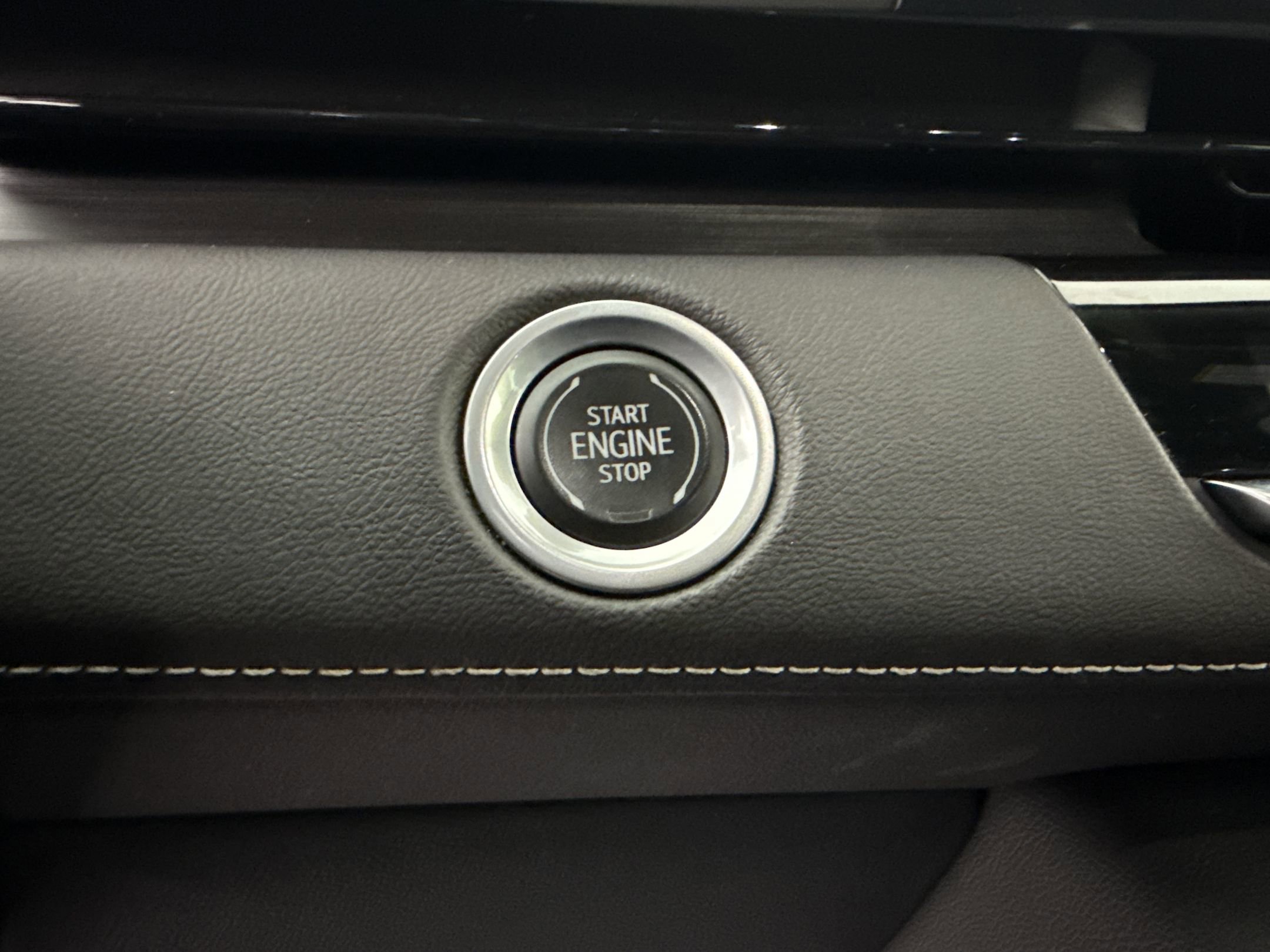 Used 2022 Cadillac Escalade Sport w/ Touring Package image 18