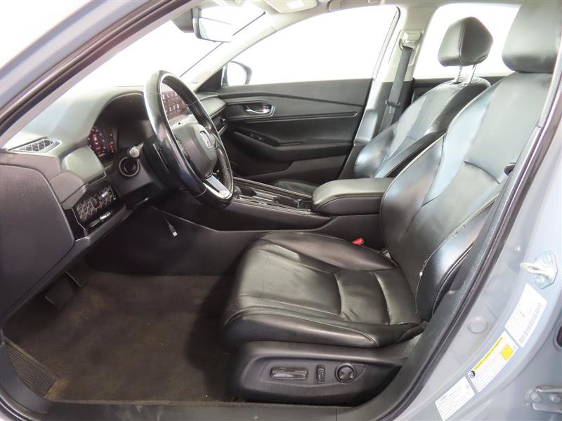 Used 2023 Honda Accord Touring image 17
