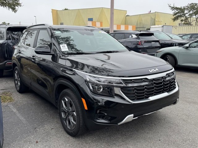 Certified 2024 Kia Seltos S image 9