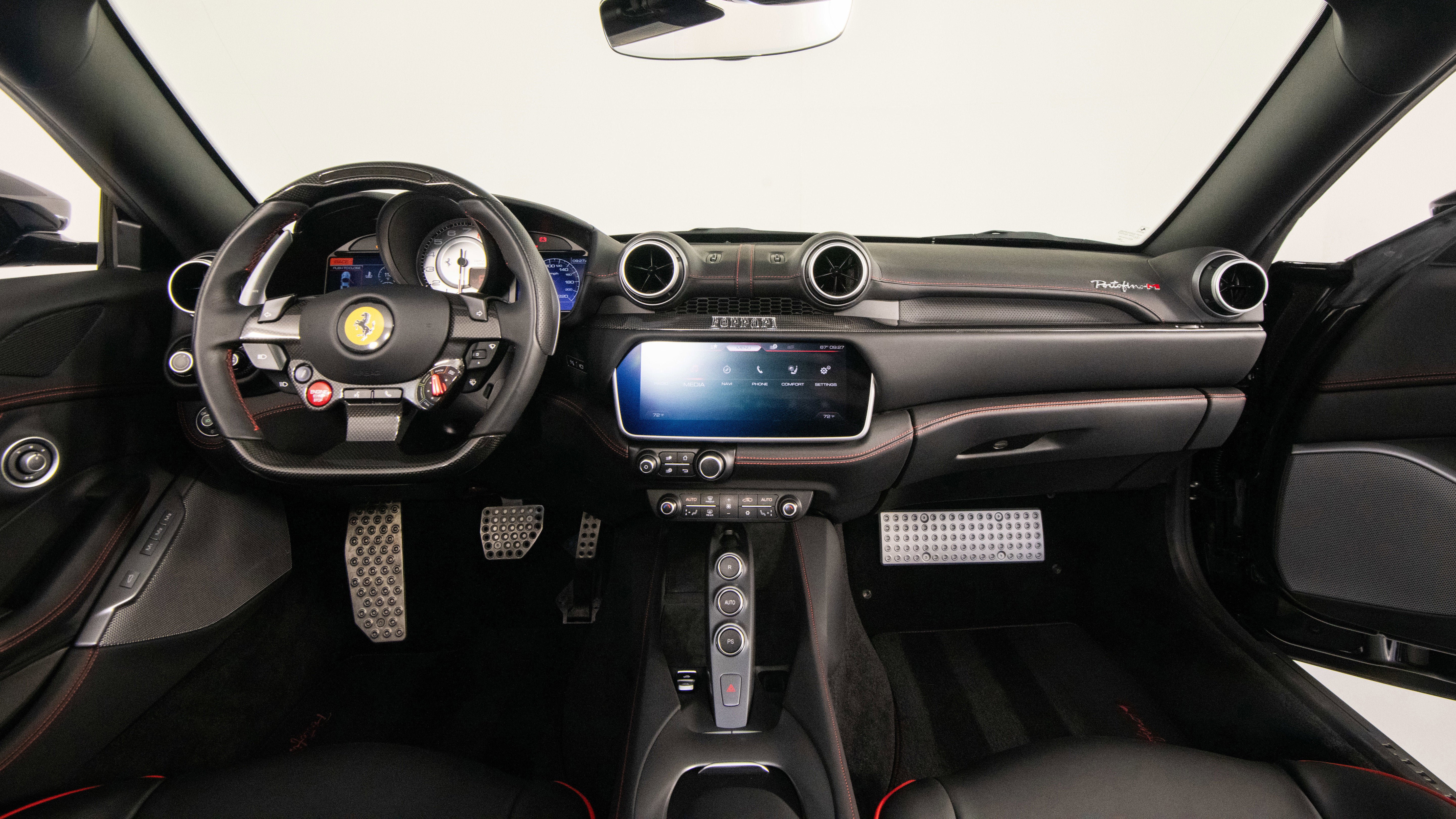 Certified 2022 Ferrari Portofino M image 35