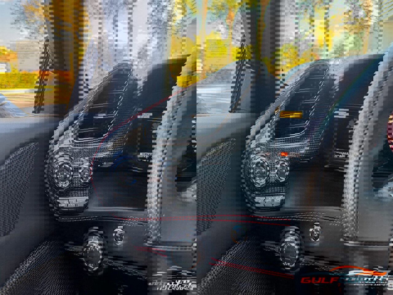 Used 2018 Ferrari 488 Spider image 18