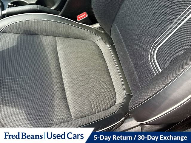 Used 2023 Hyundai Venue Limited image 21