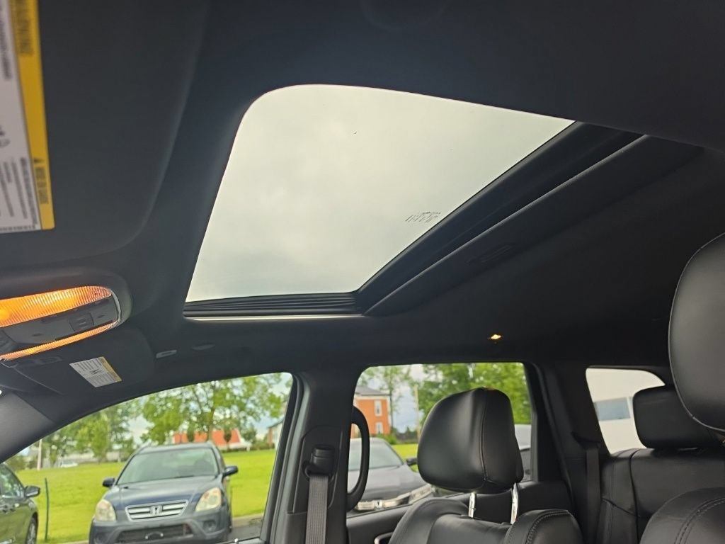Used 2019 Jeep Grand Cherokee Altitude AWD/4WD image 14