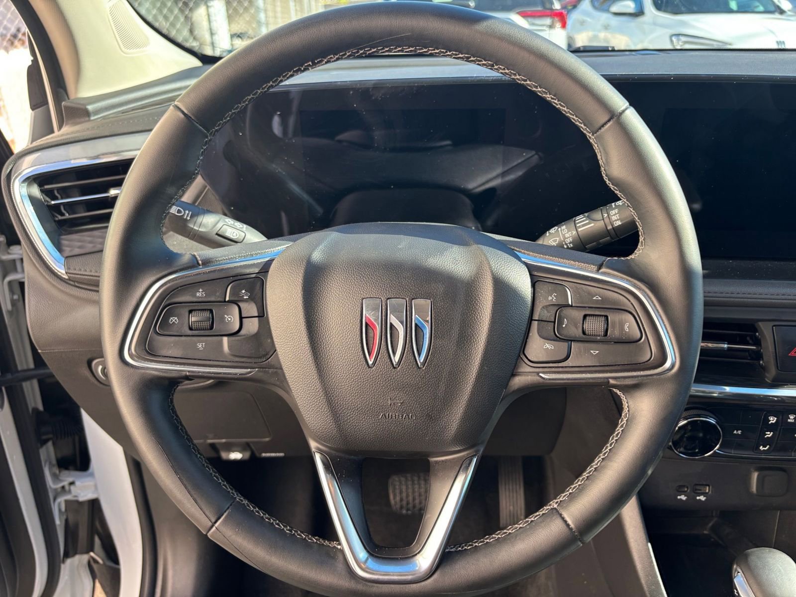 Used 2025 Buick Encore GX Preferred image 28